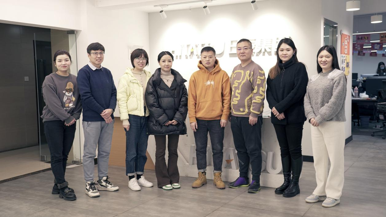 拓思绪，共生长——知乎一行来访不朽情缘