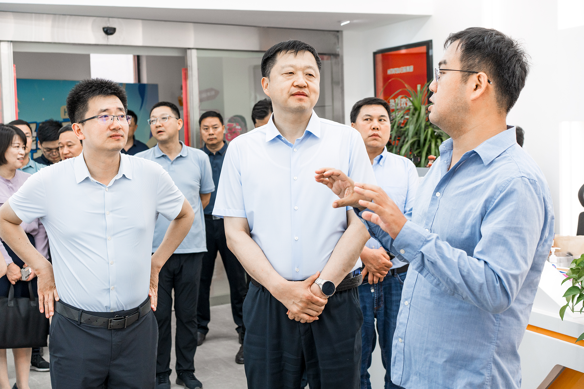 重磅！洛阳市副市长牛刚一行莅临不朽情缘旅行调研！